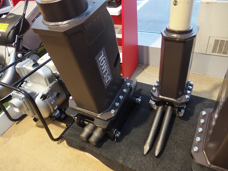 Picon Hidraulic pentru buldoexcavator JCB - Caterpillar