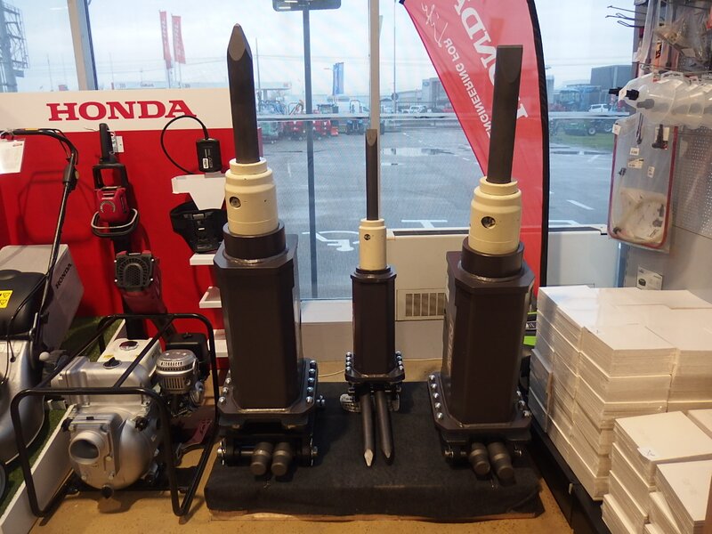 Picon Hidraulic pentru buldoexcavator JCB - Caterpillar